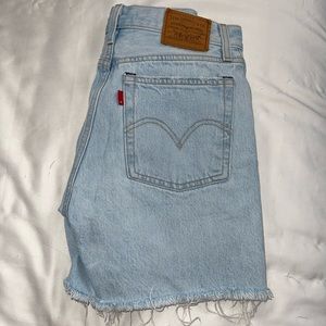 Levi’s shorts